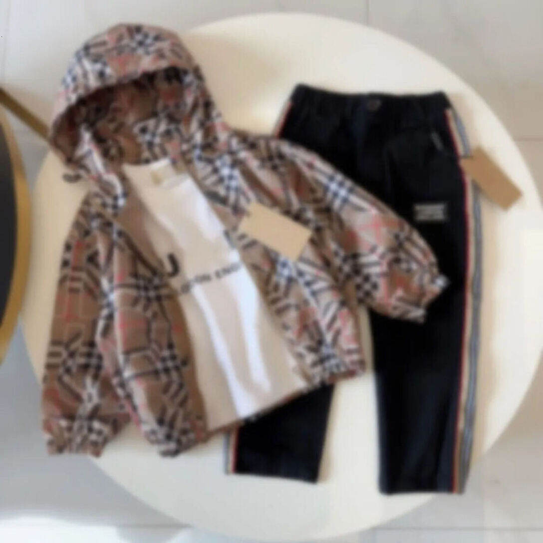 Boys Clothing Set Hooded Kid Jacket Baby Hoodies Jackets Kids Designer Clothes Luxury 3 Pieces Tracksuit Son Daughte