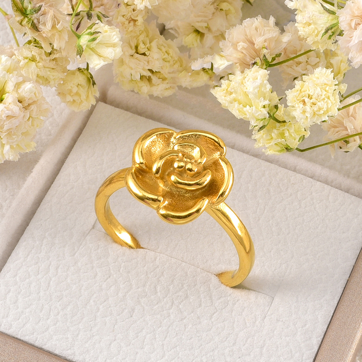 European and American new style three-dimensional flower ring, women's open ring with a unique design, elegant jewelry wholesale