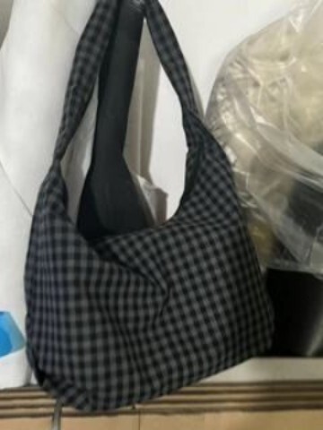 Korean-style large-capacity canvas students, suitable for class commuting, artistic and casual shoulder crescent bag