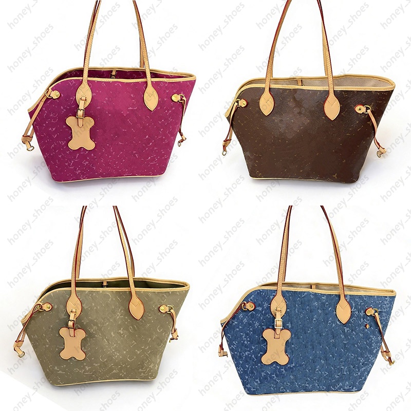 2026 10A Luxury Designer Tote Bag for Cats & Dogs High Quality Breathable Brown Leather Pet Carrier Travel Handbag Casual for Small Pets Shopping Y2