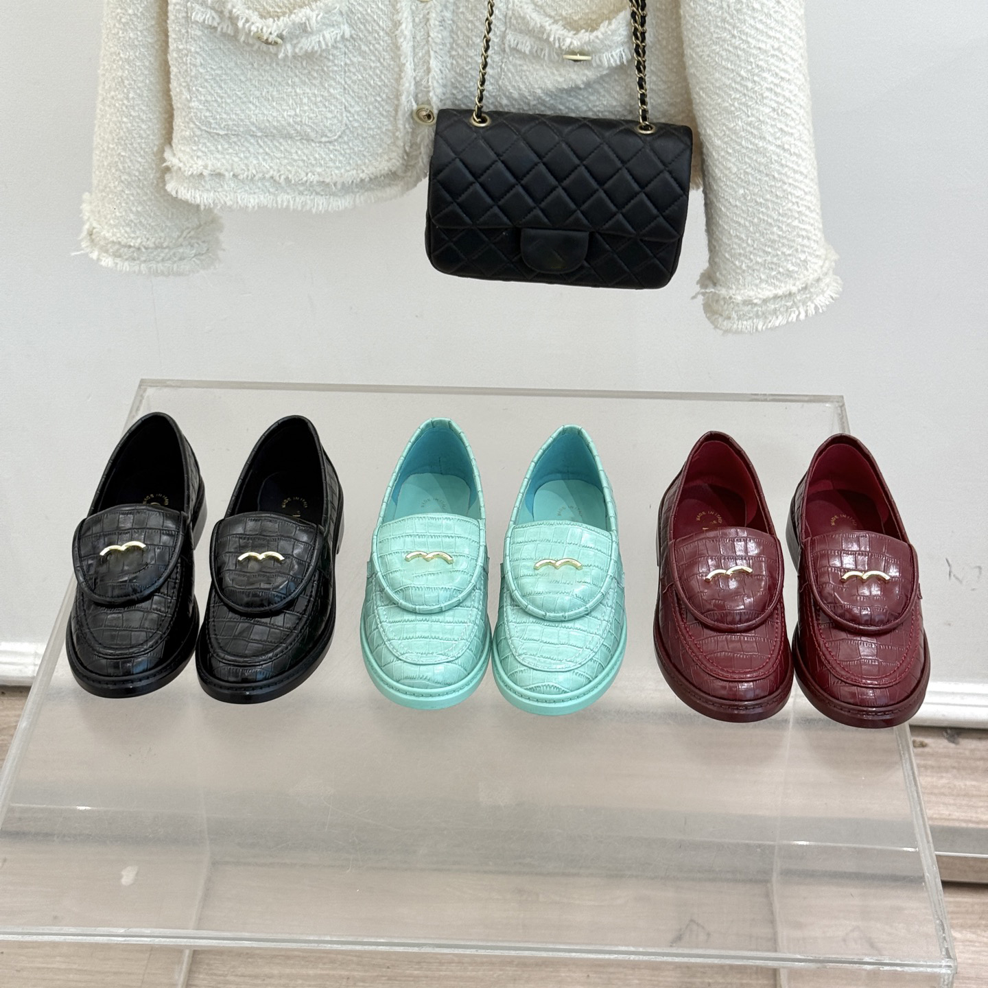 WomenLeather Quilted Loafers Platform Chunky Sole Gold Logos Casual Shoes Designer Luxury 10A High Quality Comfortable Elegant Charming Stylish Glam