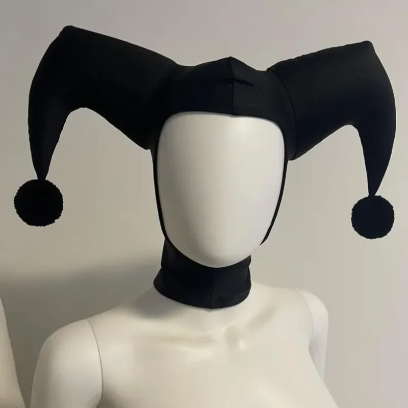 Sub-culture New Dark Gothic Clown Hairball Patchwork Design Y2K High Street Halloween Party Casual Fashion Men Women Funny Hat J260511