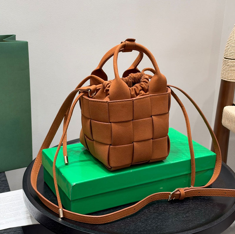 Designer Bags Suede Woven Mini Bucket Bag For Women Drawstring Top Handle Handbag Adjustable Crossbody Strap Casual Daily Small Tote Purse