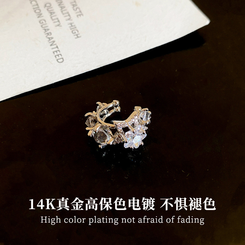 Luxury Brand Designer Jewelry Super Sparkly Star-Shaped Cubic Zirconia Ear Cuffs Women, 2025 New Style, Popular Earrings, Lightweight And Luxurious,