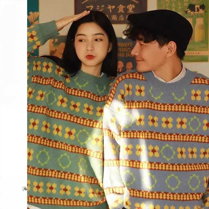 Striped Autumn Pullover Winter Japanese Floral Pattern Long Slved Knitted Sweater BF Loose Lazy Style Couple Sweater Jacket M261016
