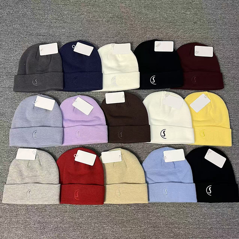 Knitted Beanie Designer Solid Color Breathable Lightweight Elastic Skull Cap Bonnet Cappello Winter Autumn Sports Running Outdoor Travel Casual Unis