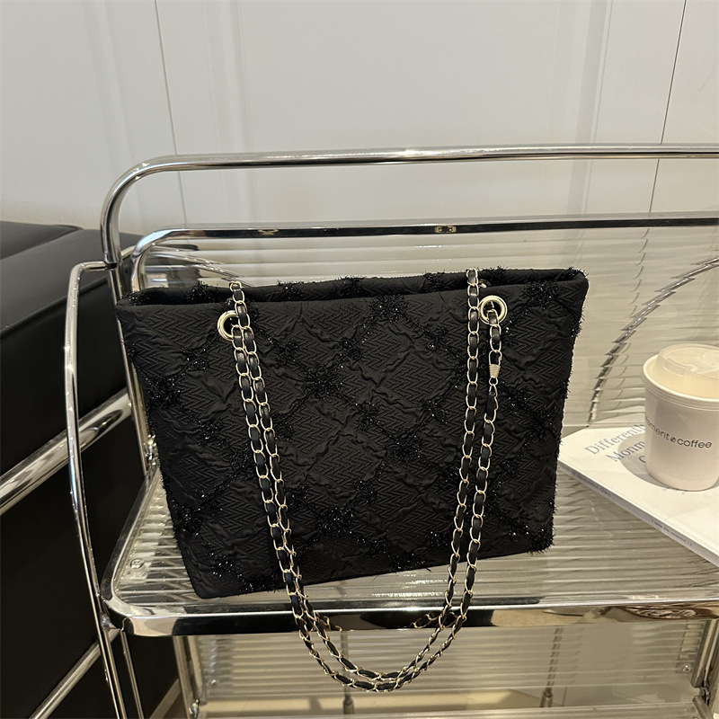 Luxury Brand Designer Bag High-Value Fashion Chain Shoulder 2025 Summer New Niche Design Versatile Ins High-End Tote Bag Luxury Brand Designer Bag