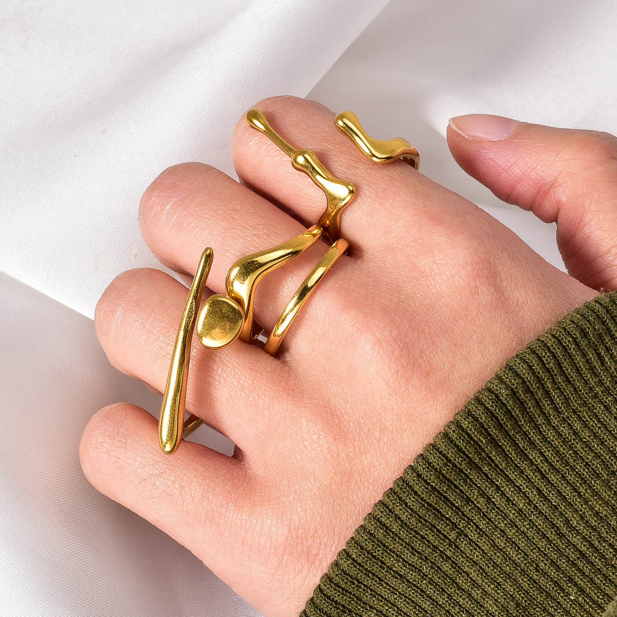 European American titanium steel rings, minimalist understated design, unique niche style, stainless steel, colorfast, and with a high-end feel. Who