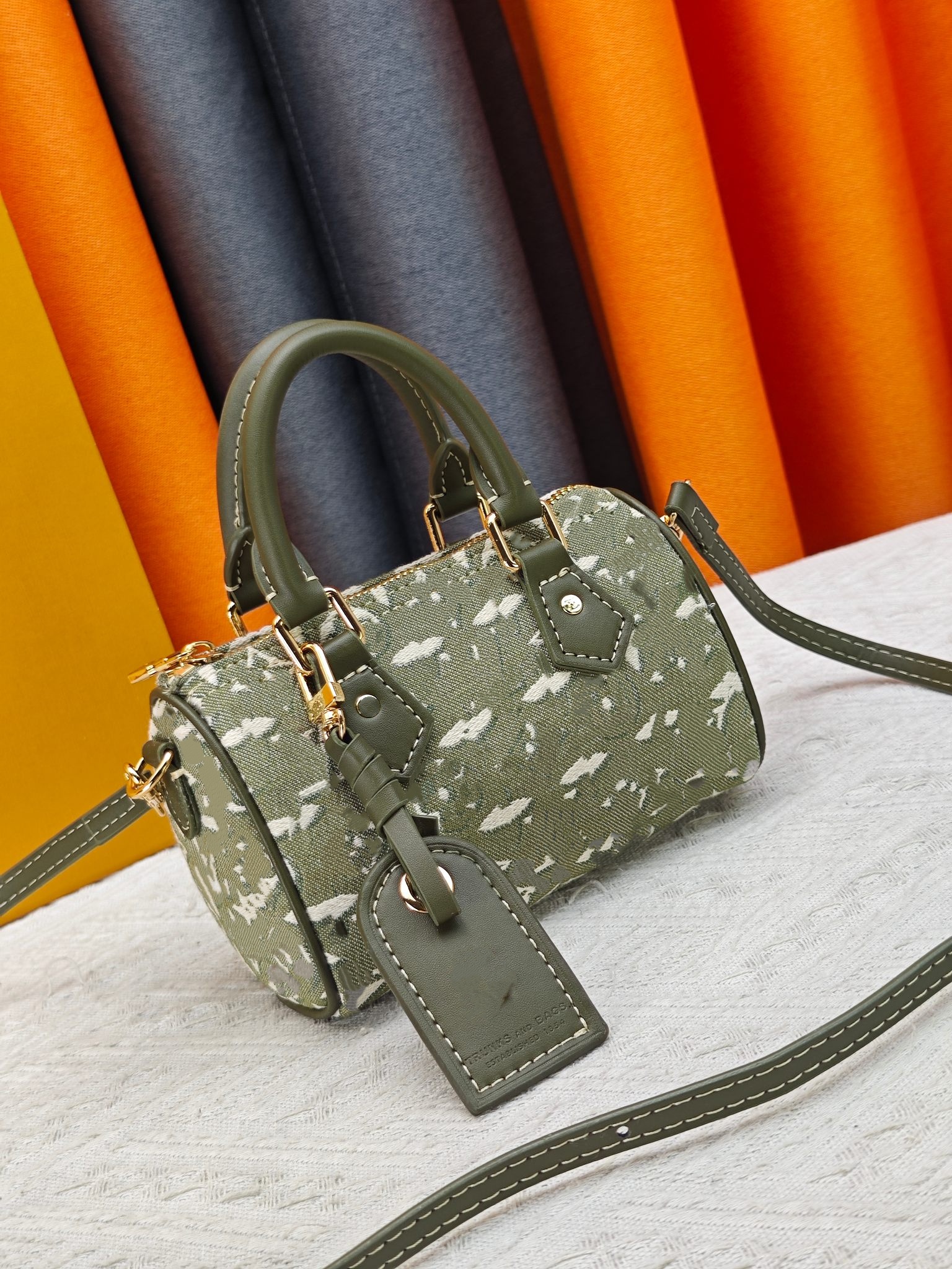 Retro women's handbag free shipping 2026 hot selling Speedyss pattern shoulder bag, multifunctional square crossbody bag fashion Cowboy relief