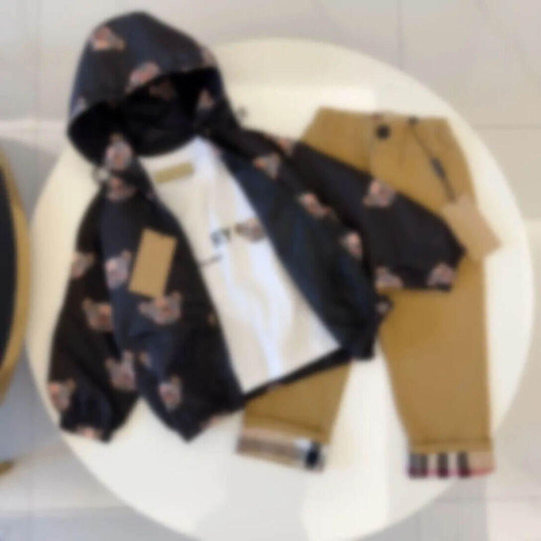 Boys Clothing Set Hooded Kid baby 2pcs Jacket Baby Hoodies Jackets Kids Designer Clothes Luxury 3 Pieces Tracksuit Son Daughter