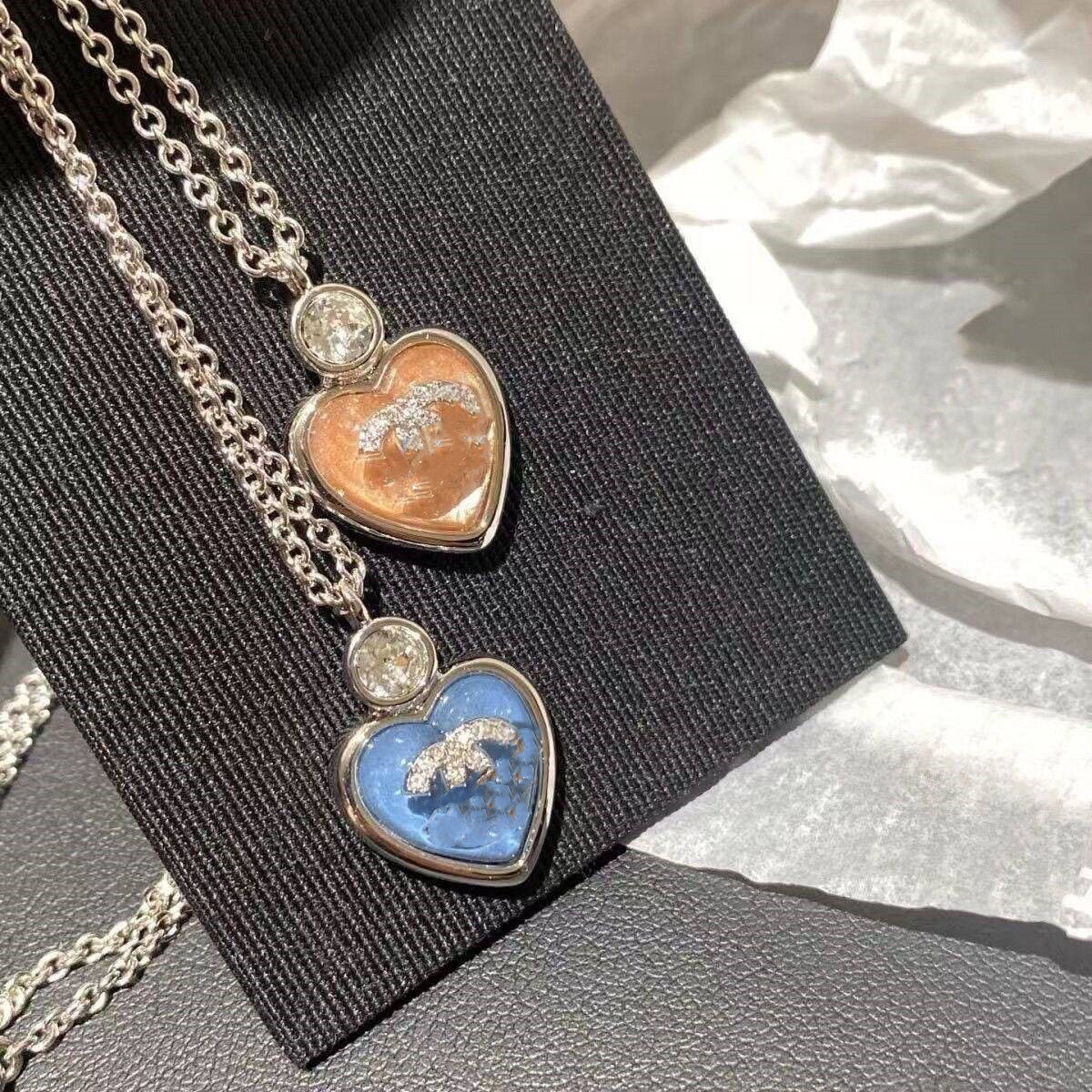 Luxury Brand New cc Pendant Necklaces Blue Orange Heart Diamond Silver Chains Fashion Designer Necklace Classic Women Jewelry Gift