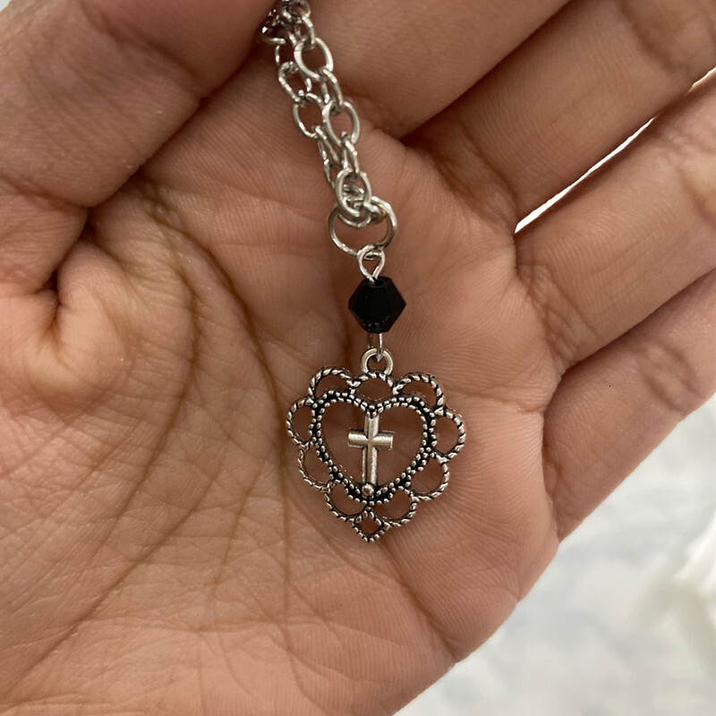 Luxury Brand Designer Jewelry Foreign Trade Gothic Punk Style Hollow Heart Cross Pendant Necklace Factory Direct Sale Luxury Brand Designer Jewelry