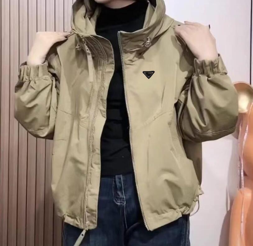 Womens Hooded Jackets Luxury Elegant Vintage Designer Jacket Brand Letters Windproof Jacket Spring women casual coat RADA350