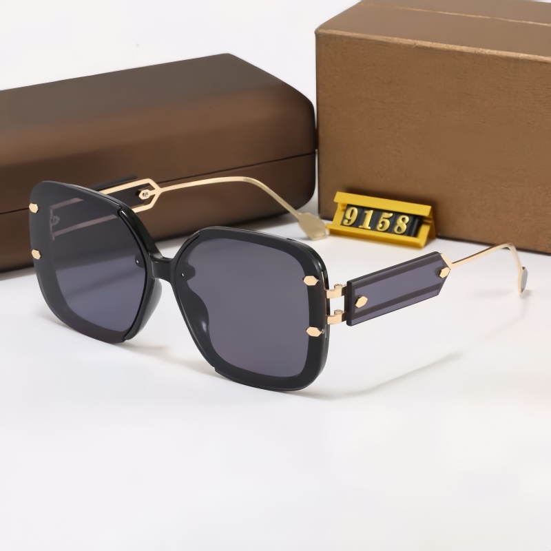 Luxury oversized square designer sunglasses for women men gradient lens fashion decorative temple uv protection eyewear with box 9158
