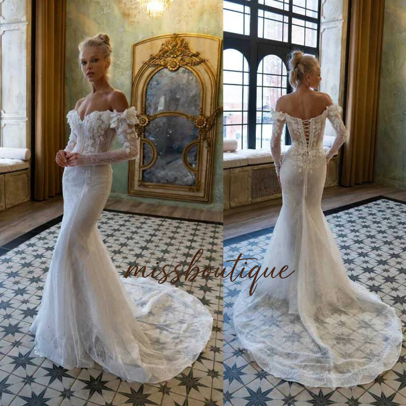 Luxurious Off The Shoulder Wedding Dresses Sexy Appliques Lace Bridal Gown Customized Sweep Train Dress Vestido De Novia Q019