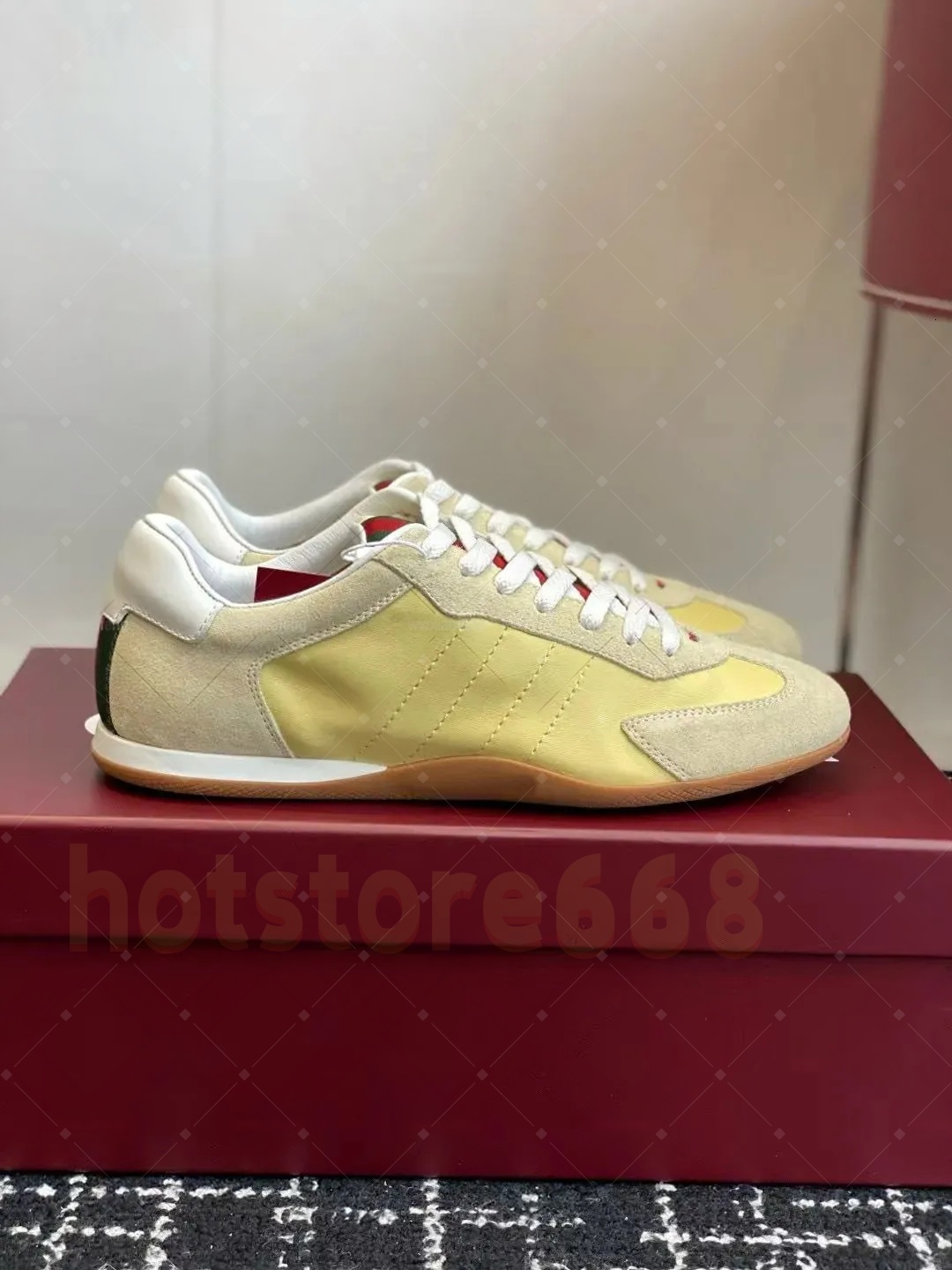 Fashion Shift Sneaker Designer Women Men Luxury Suede Calfskin Leather Crystal Sneakers Classic Web Side Detail Nylon Lining Lace up Closure Shoes 3