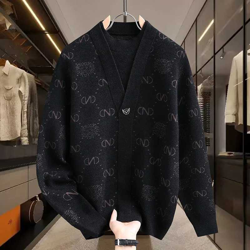 Pullovers Men Knitted Sweater Wool V Collar Sweater 2025 Autumn/Winter Designer Quty Casual Men Clothing Jumper M261016