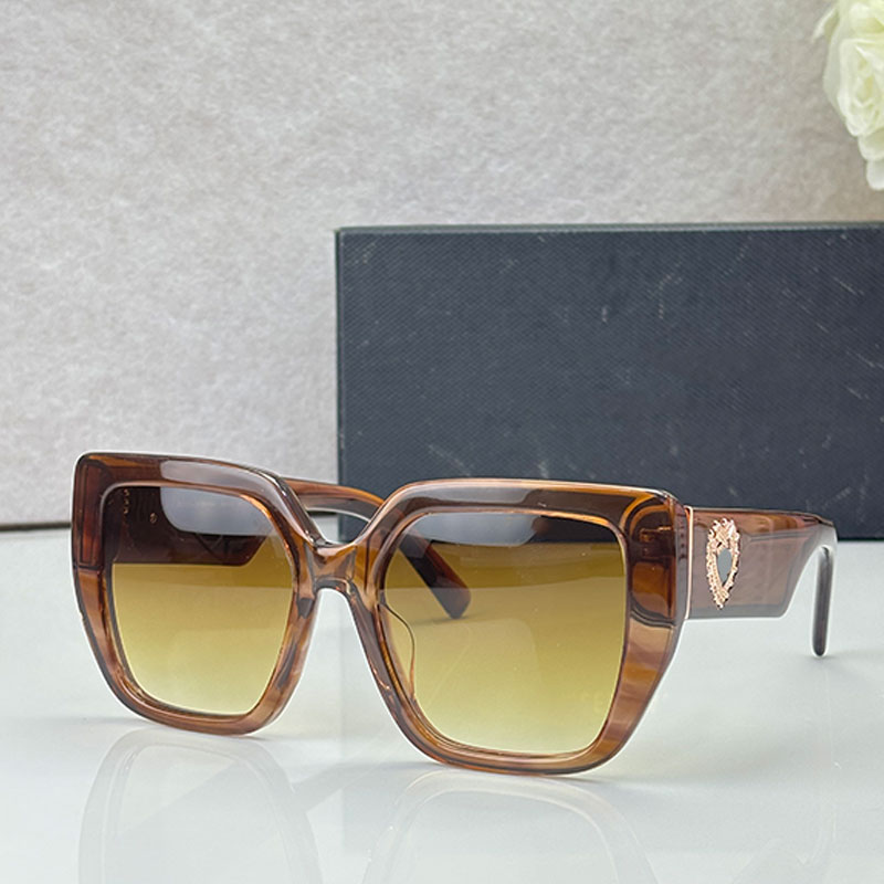 Development Sunglasses Iconic metal Heart embeddings 2212 Cat eye sunglasses Oversized Havana acetate frame Women Beach Travel Sunglasses Gradient b