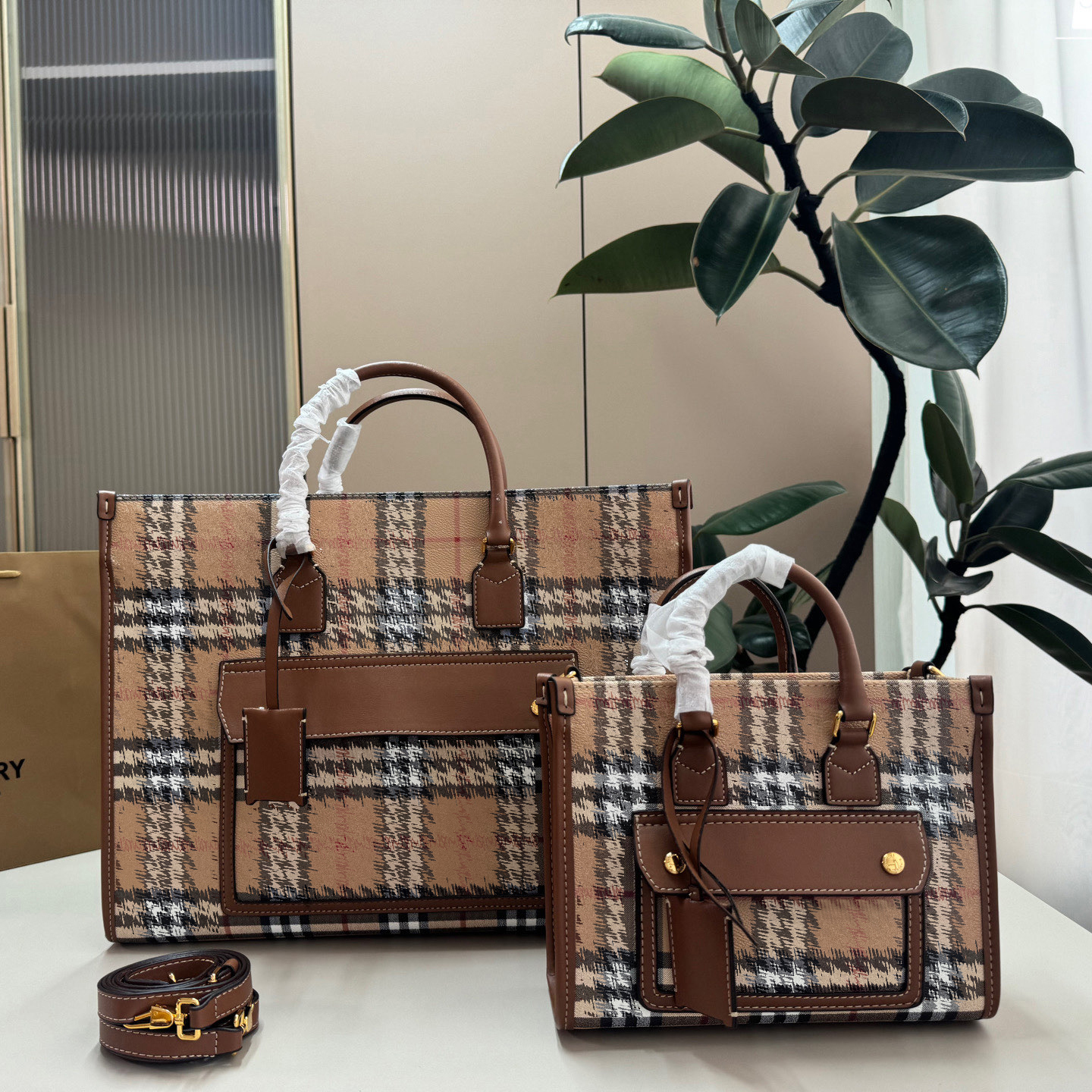 Designer luxury Tote Bag Women's Monogram Print Plaid Large capacity Genuine Leather Canvas Top Handle Purse With Front Pocket For Party Evenin