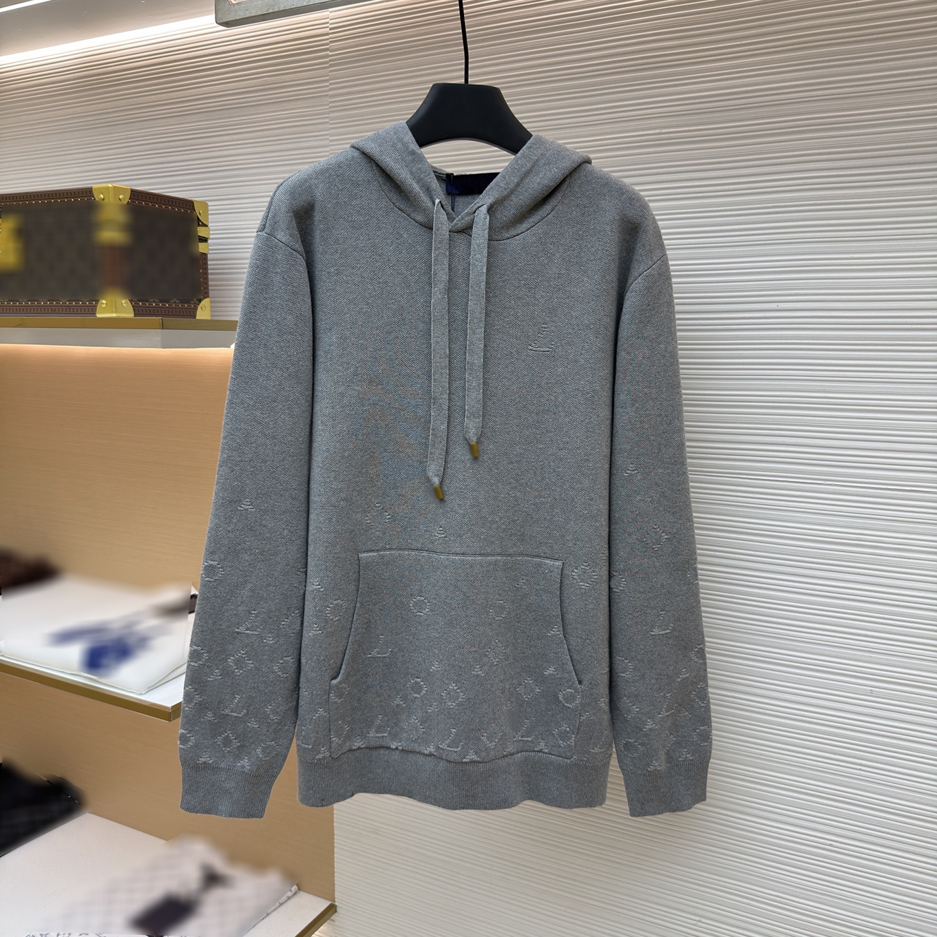 Designer brand clothing, high-quality men's hoodie (with or without a hat), jacquard hoodie, heavyweight looped cotton kangaroo pocket, versati