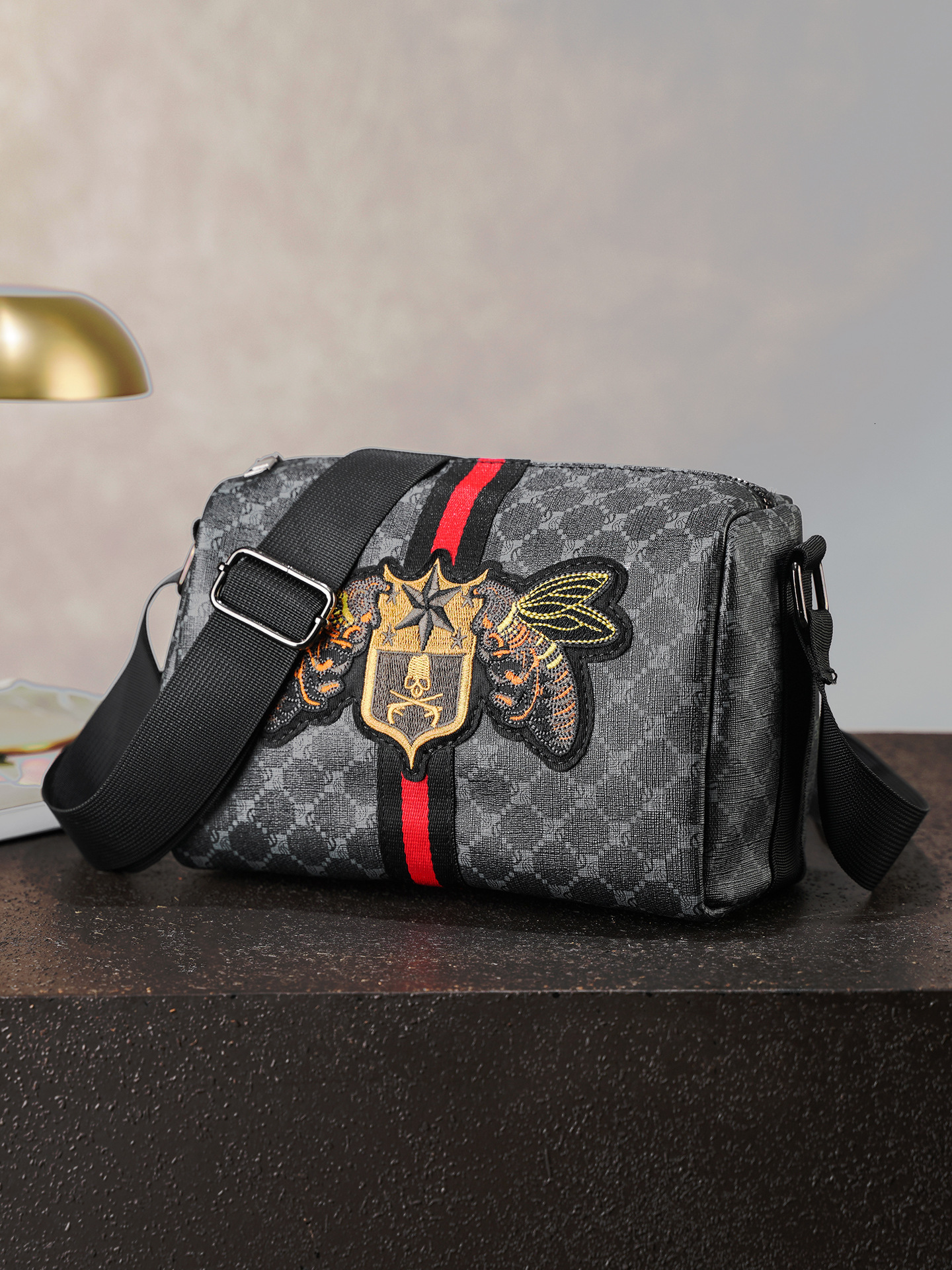 Luxury Brand Designer Bag New Classic Men's Plaid Crossbody Korean Style Fashion Large-Capacity Shoulder Bag, Practical Single-Shoulder Camera
