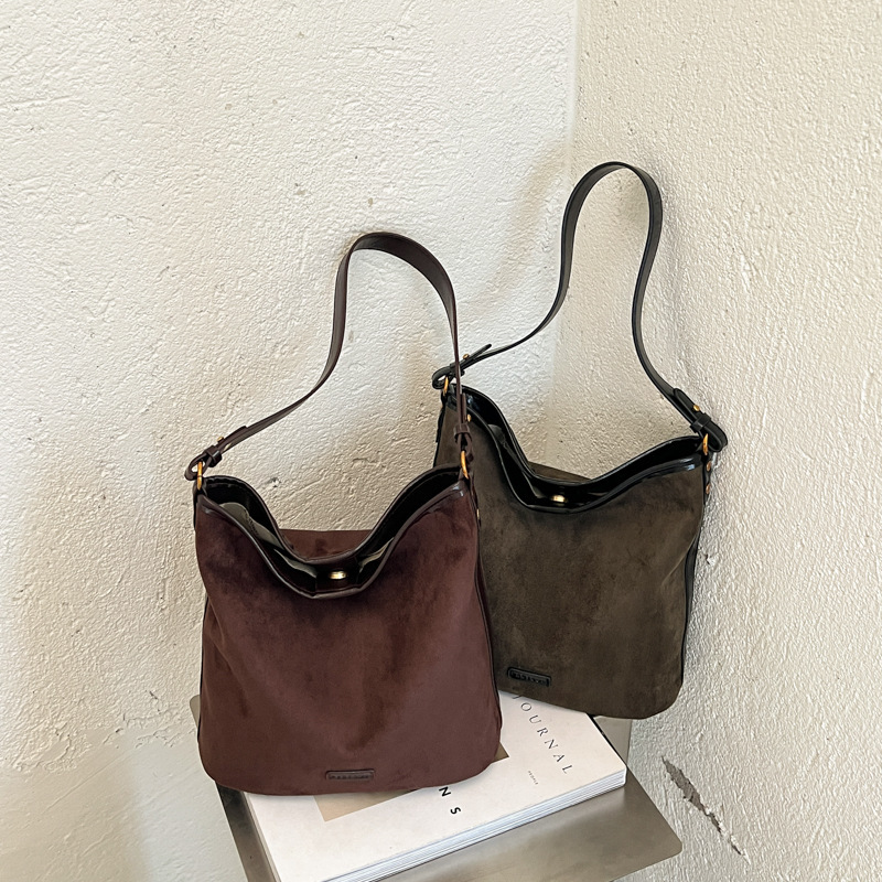 Meilad Fashion Tote Bag for Women, 2026 Autumn Collection, Retro, High-Quality, Simple Design, Large Capacity, Shoulder Bag, Handbag