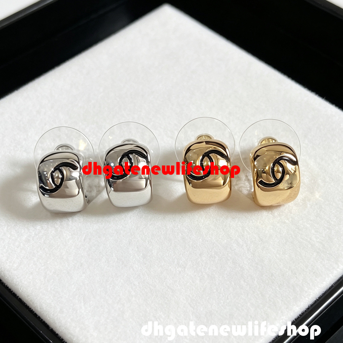 luxury cc earrings designer jewelry Models Two-Color Semi-Arc-Shaped Earrings Fashionable Light Classic Versatile Everyday Wear For Women channel ea