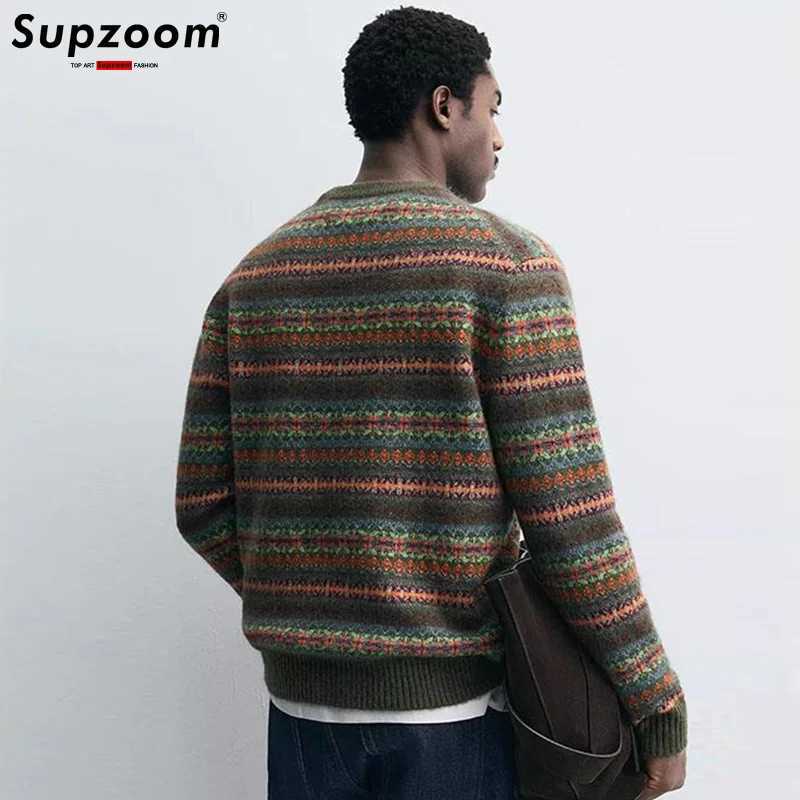 Top Supzoom Arrival 2025 New Fashion Cotton Pullover Male Pattern Jacquard Round-Neck long Slves Casual Sweater Men M261016