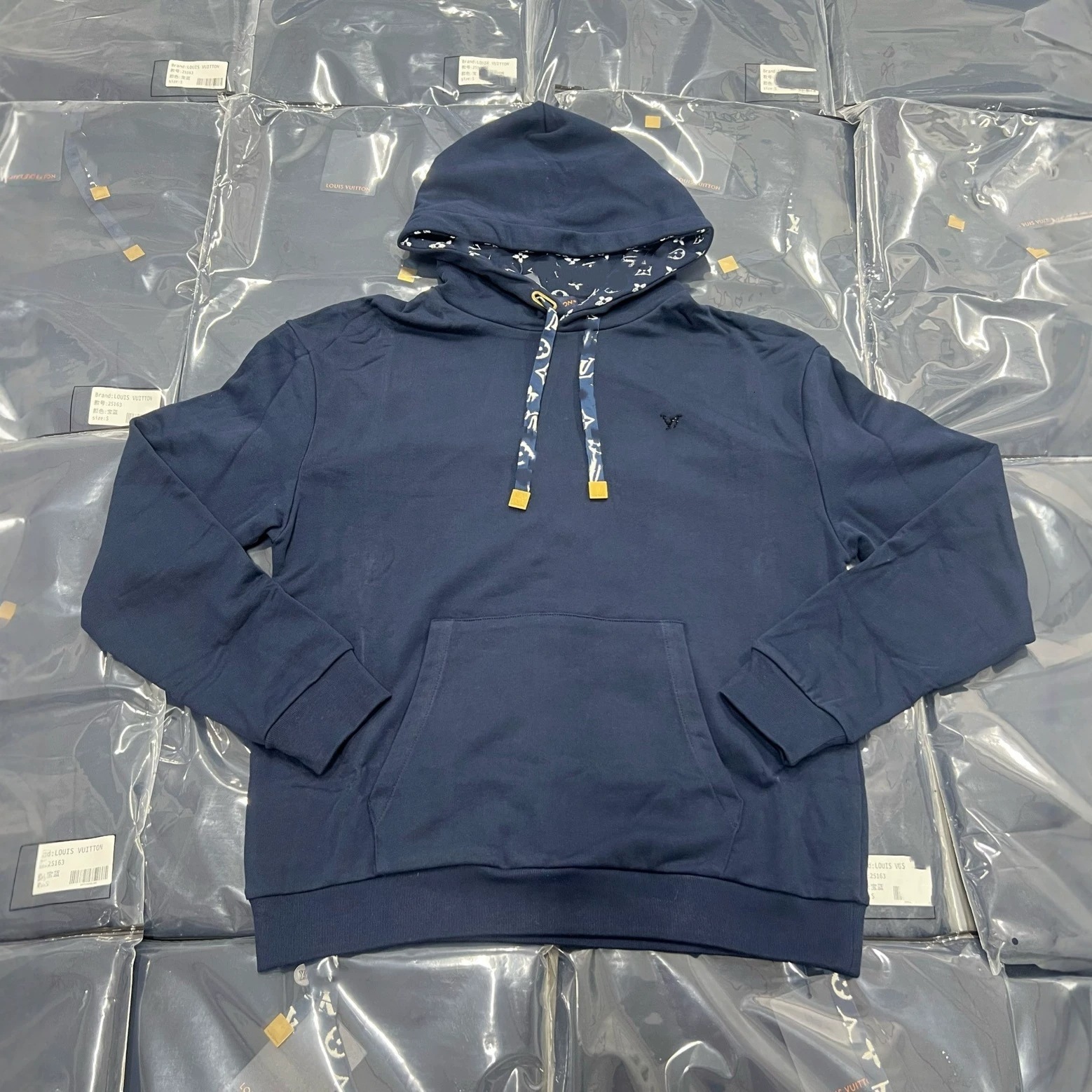 designer luxury Correct version, high-quality, long-sleeved hooded sweatshirt with a donkey logo pocket, casual drawstring design, letter print, men