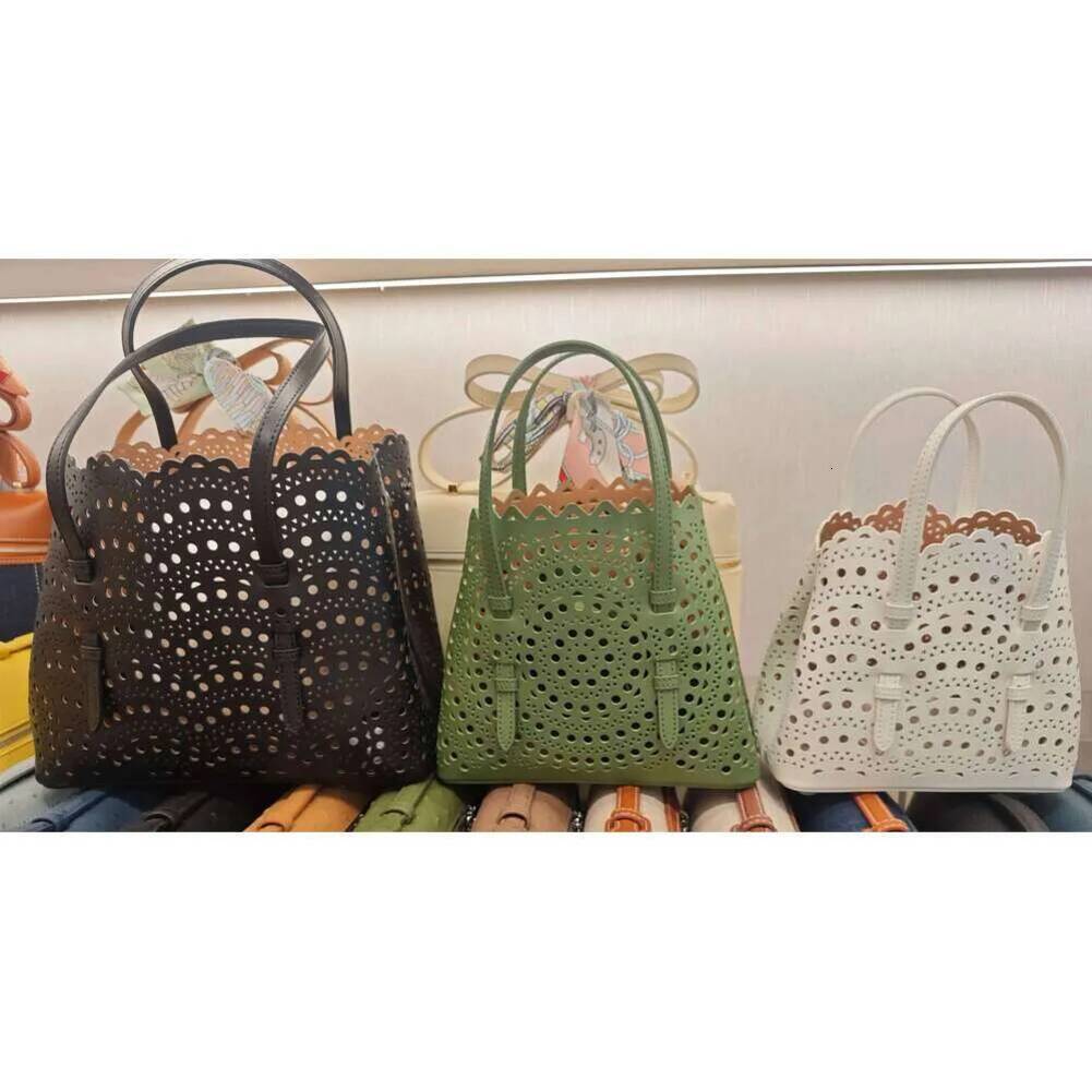 Shoulder Bag Designer Shoulder Women's Handbag Hollow Bag For Spring Festival New Fashion Leather Carved fashion Tote Bags Single T1