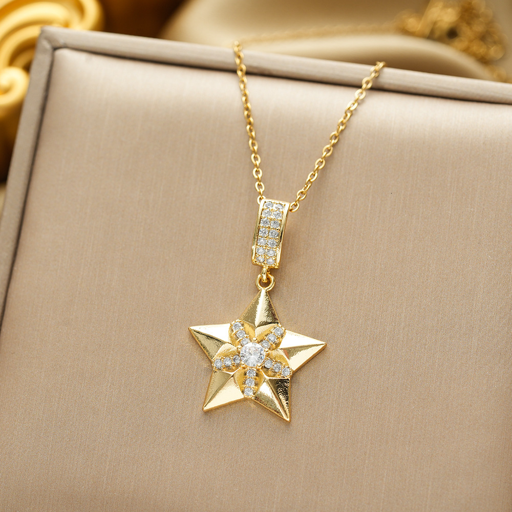Luxury Brand Designer Jewelry Steel European And American Summer New Five-Pointed Necklace Pendant, Fashionable Star Design, Non-Fading Clavicle Lux