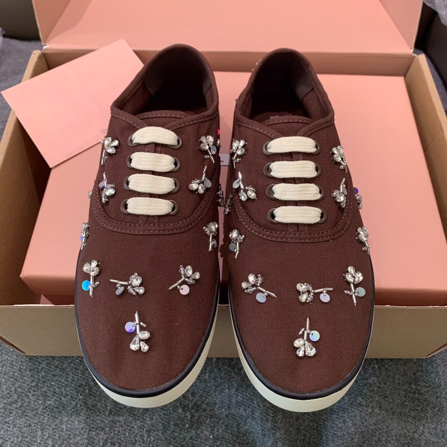 Fashion Luxury Designer Brown Embroidery Rhinestone Sneaker Low Top Lace Shoe Rubber Sole Casual Womens Comfort Stylish Quality Modern Purple Green