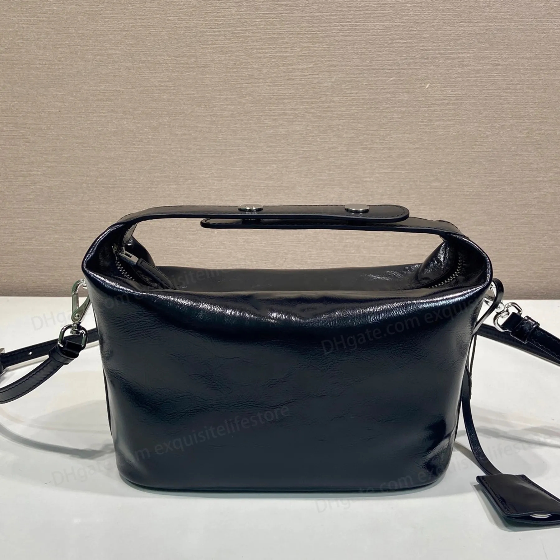 Latest 10A Cherie Leather Mini Bag Luxury Designer Soft Genuine Leather Shoulder Bag Removable Key Ring Handbag Zipper Closure Tote Bag Detachable S