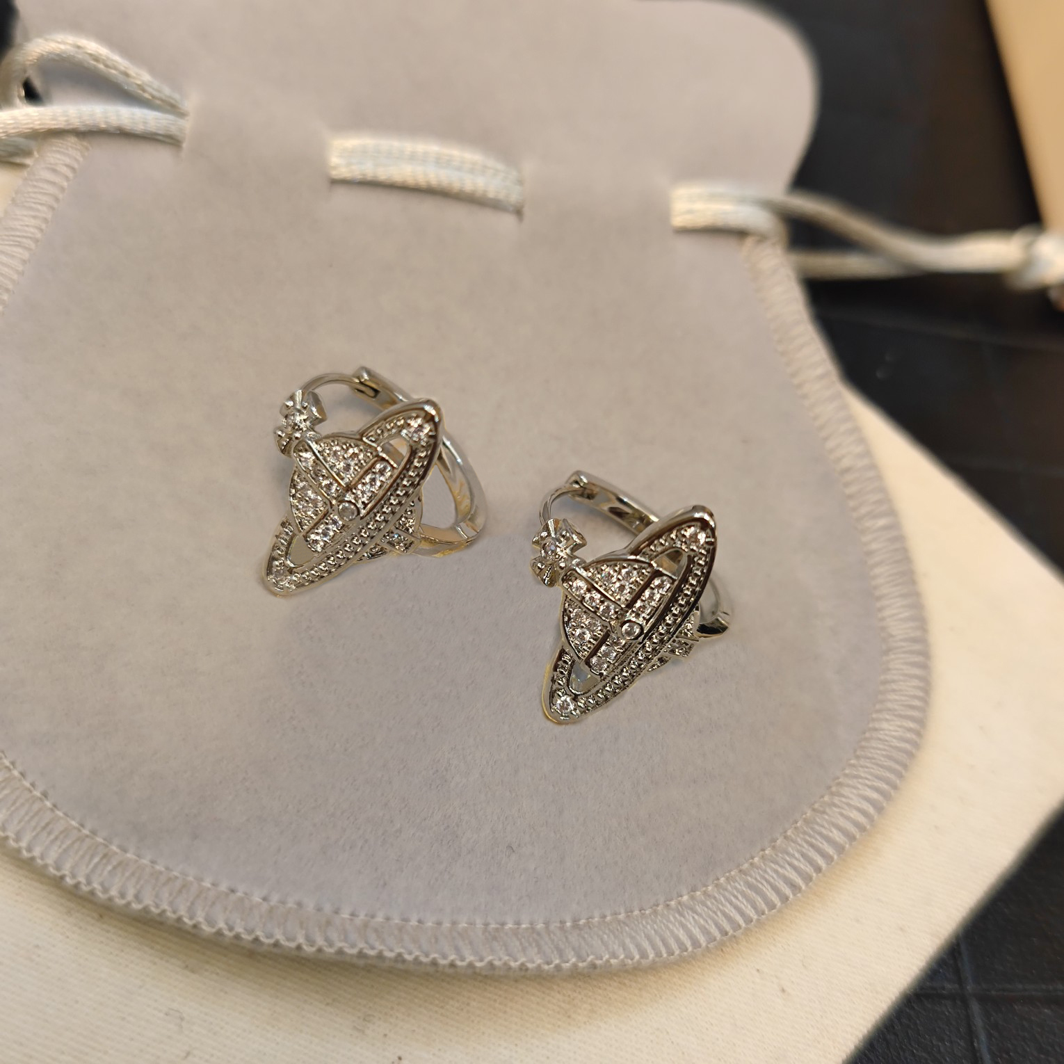 Minimalist Designer Silver Plated Zircon Saturn Earrings A Luxurious And Fashionable Gift Suitable For Womens Daily Casual Style Paired With Jewelry