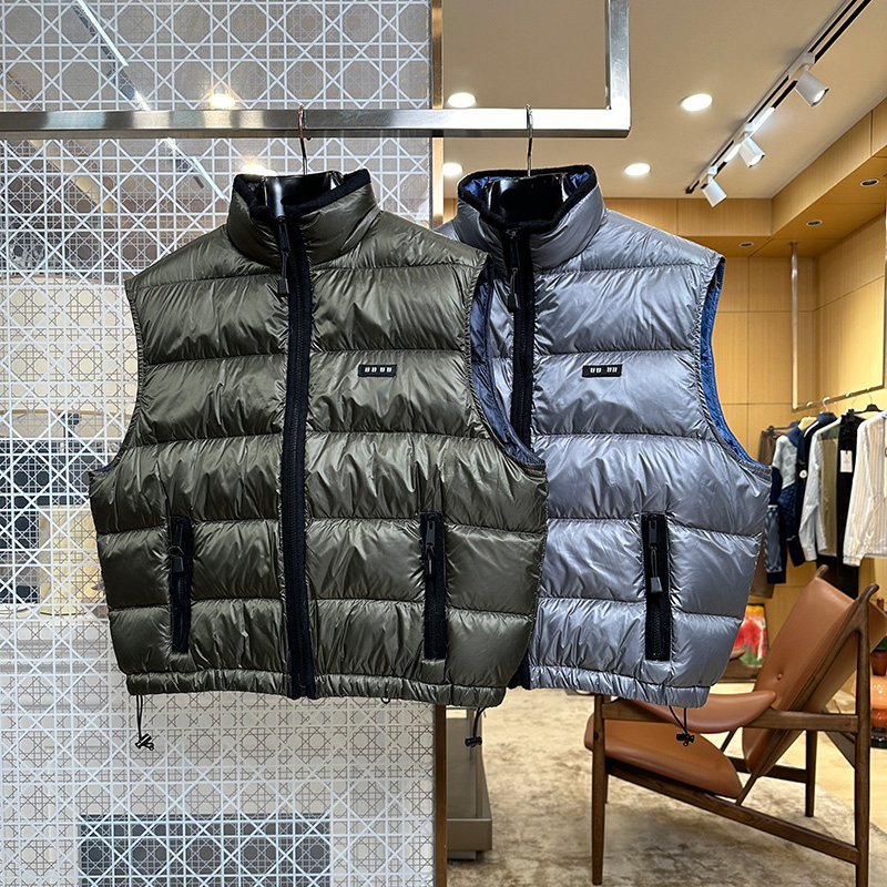 Brand Women Down Vest Designer Embroidered Stand Collar Zipper Vests Autumn Winter Warm Down Jacket