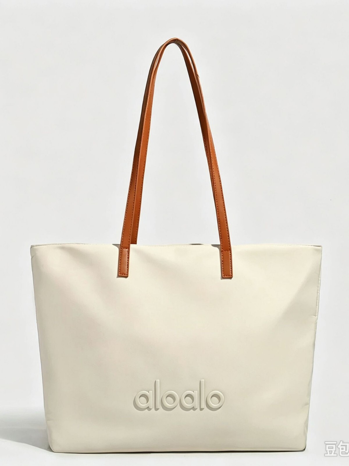 designer large capacity tote bag new Korean style design with letter patterns made of textured Oxford cloth waterproof and can be worn as a crossbod