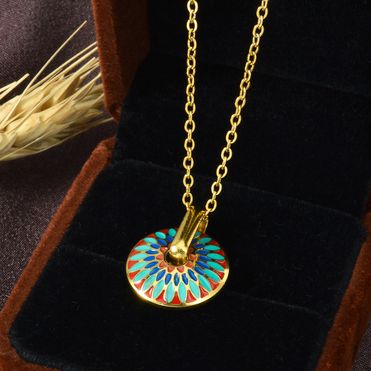 European American retro-style, colorful painted daisy pattern, high-end stainless steel, vintage ethnic-style jewelry and accessories, women's
