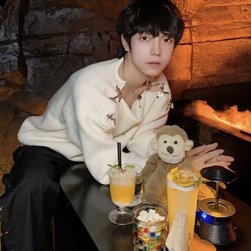 Winter Metal Buckle Hollow Autumn Sweater Men's Loose Casual High Strt Long-slved Sweaters Men Pullovers Tops Male Clothes M261016