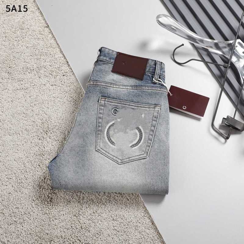 Designer Men's denim jeans 26 Autumn/Winter New Men's Jeans, High-End Light Luxury European Fashion Brand Men's Slim Straight Pants 4