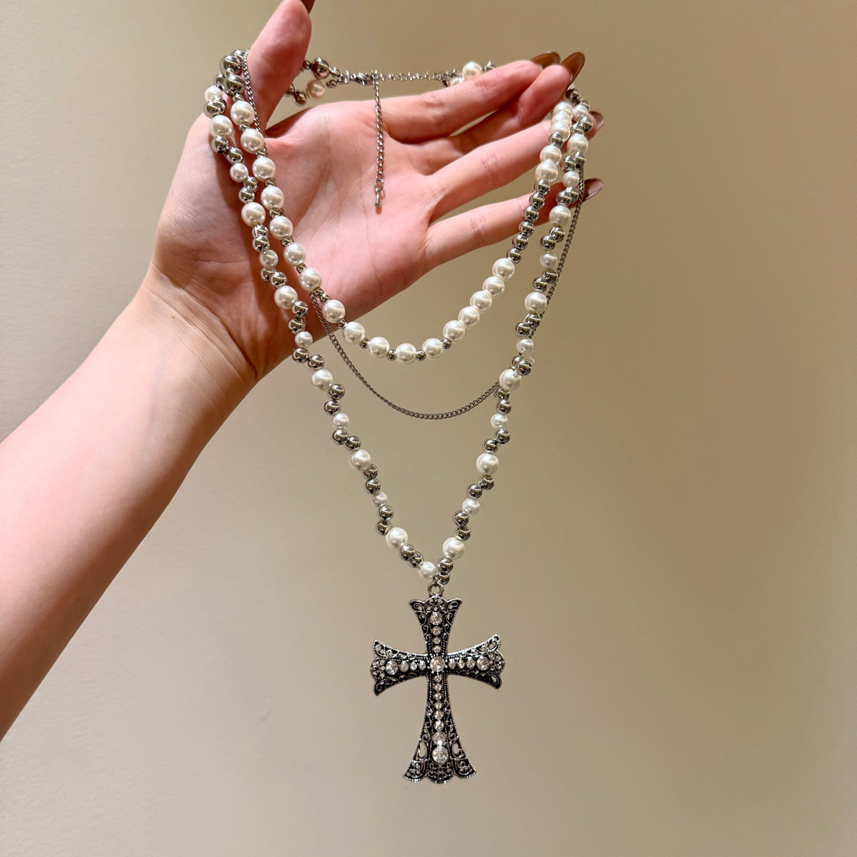 Luxury Brand Designer Jewelry Zircon Cross Pearl Necklace, Bestseller, Vintage Clavicle Chain, Light Luxury High-End Elegant Jewelry For Women, Whol