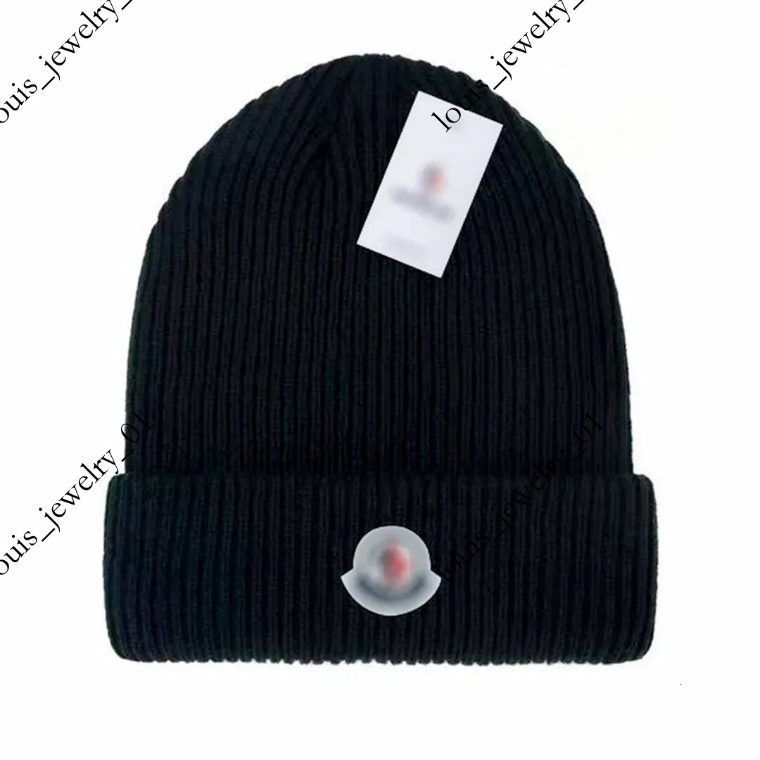 Designer luxury star versatile beanie knitted warm letter pure colour design gift dust bag Multiple colors very nice hat cappelli