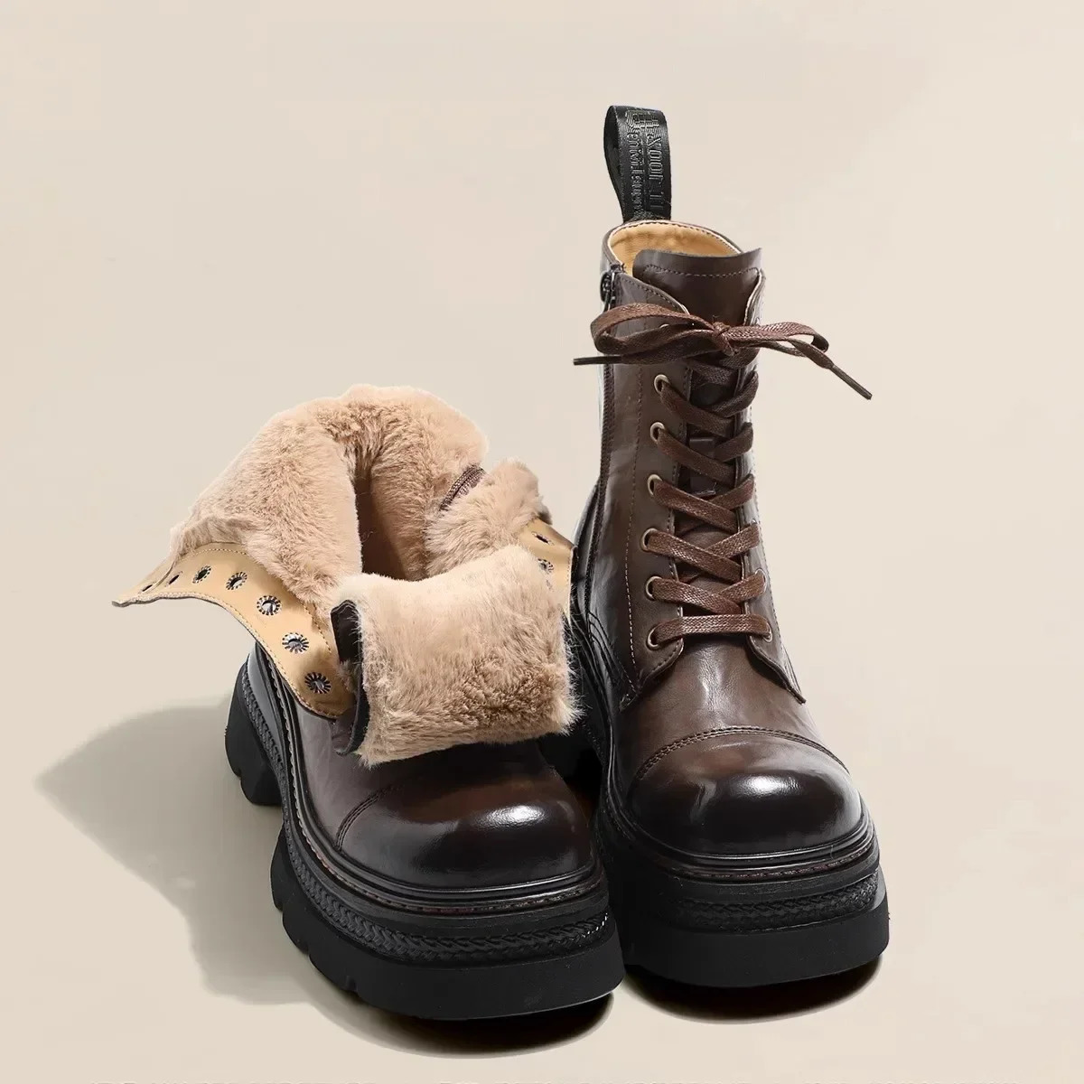 Winter Women's Boots Warm Plush Comfortable Height Increasing Platform Outdoor Snow Boots Lace Up Waterproof Brown Short Boots 261019