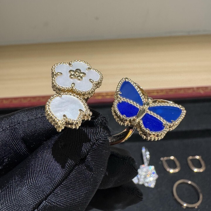 designer ring for women Blue Butterfly Lucky Fortune Rings Fashion Versatile vanlies cleef ring