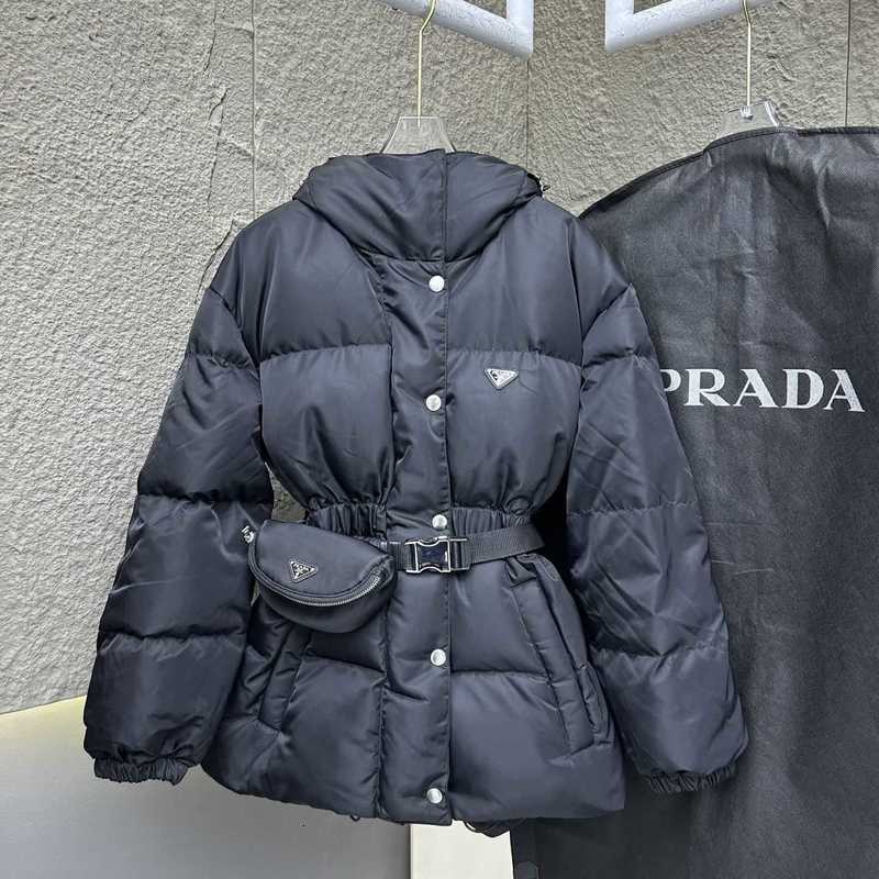 Women's Down & Parkas Designer P Brand Triangle Logo 26ss Autumn And Winter Waist Pocket Hooded Down Jacket For Women's Outerwear N6NA