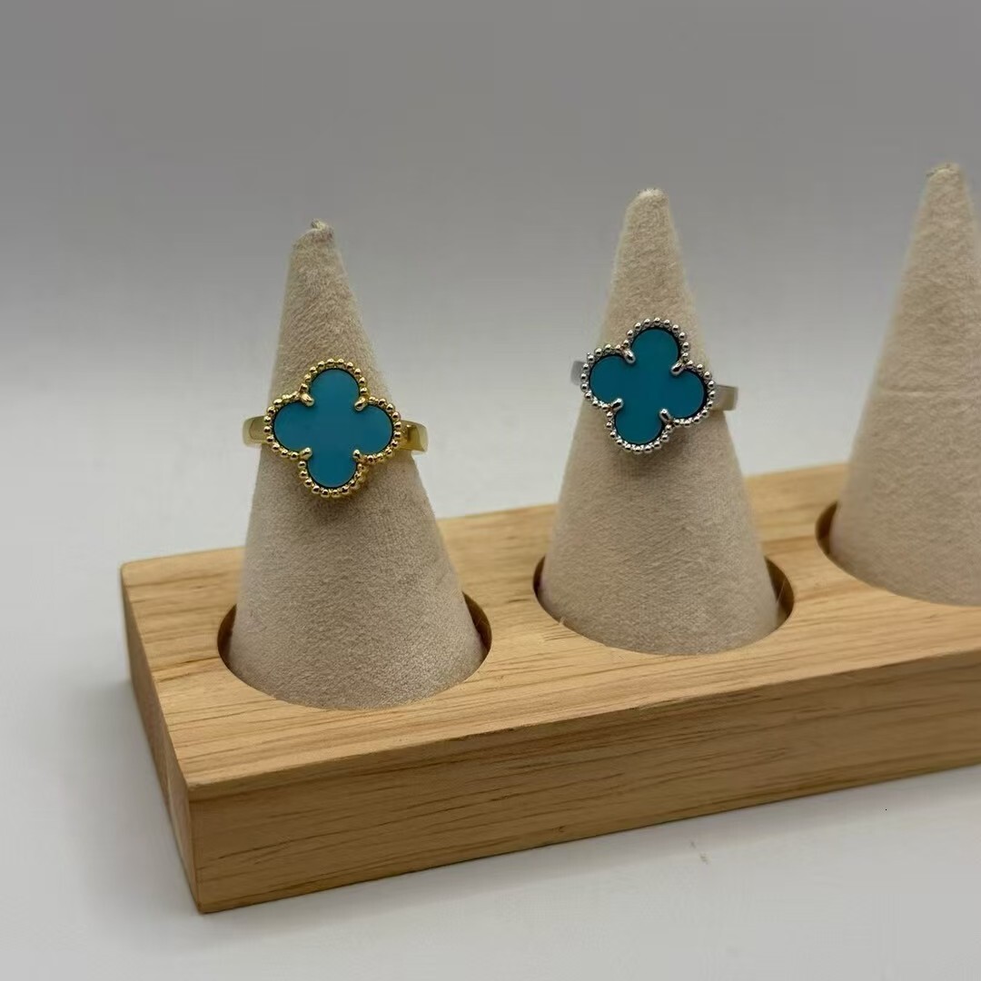 Designer Jewelry vanly cliff rings V Gold Four-Leaf Clover Powder Shell Agate Blue Turquoise Laser Ring Plated With 18K Rose Gold Fashionable Exquis