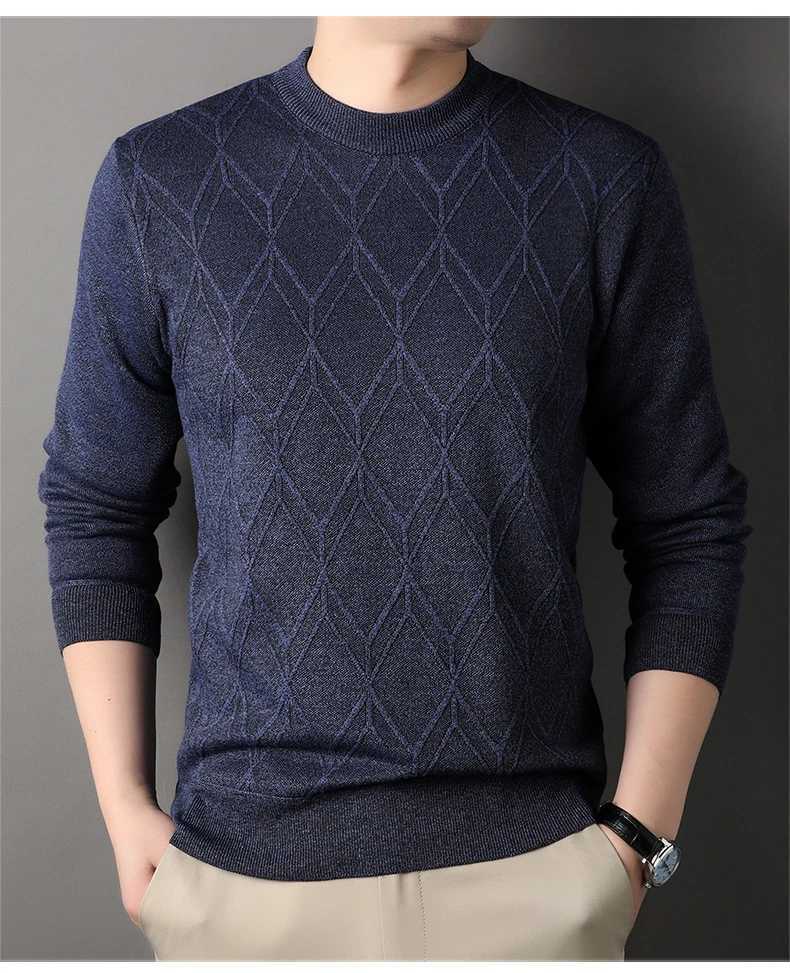 Pullover New 2025 Autumn Man Winter Solid Color Comfortable And Casual Soft Thickened Sweater With Added Velvet Sweater M261016