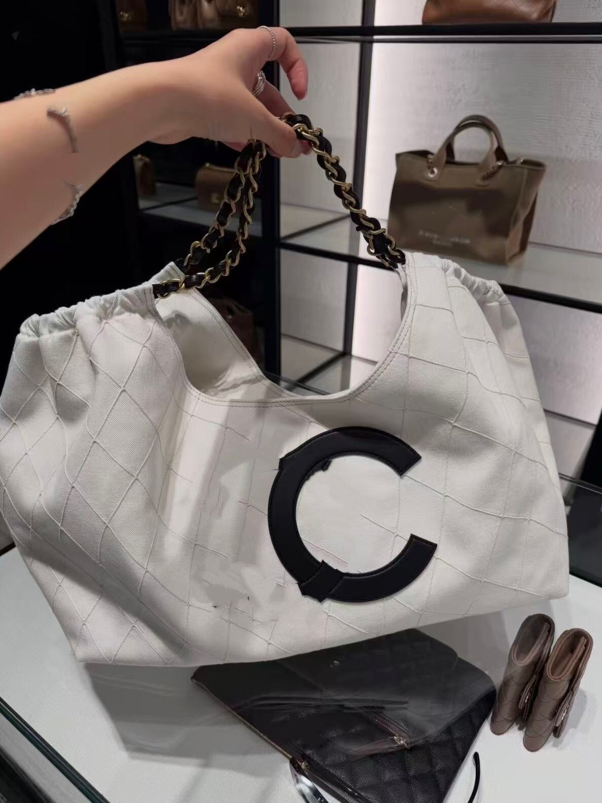 Designer Luxury bag Women Diamond Lattice Tote Bag, Large Capacity Quilted Shoulder Handbag, Casual Chain Strap Shopping Bag, Ladies Soft Daily Trav