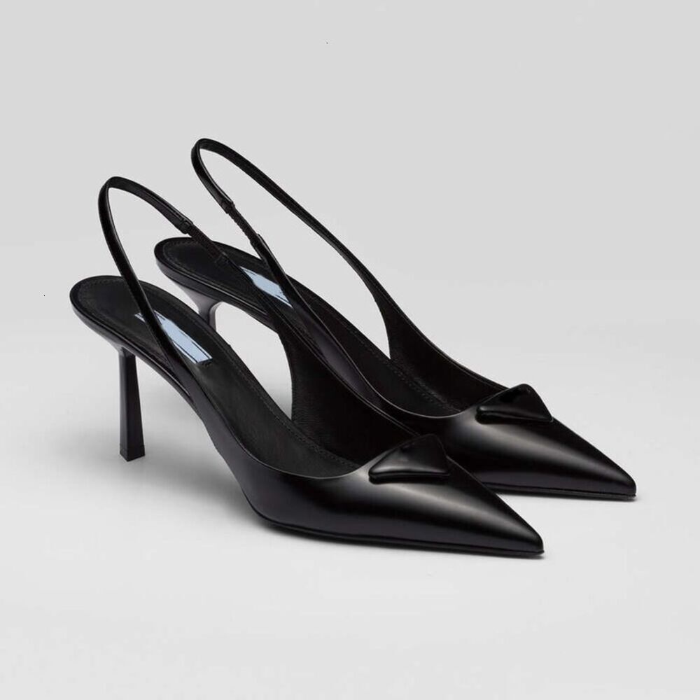 Designer Sandals Pointed 7cm High Heels Women Pump Brand Luxury Patent Leather Flat Shoes Inverted Triangle Sandal Fashion Dress Shoe Szie 35 40