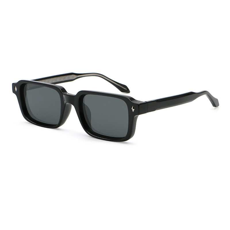 new stylish highend women's men's squareframe sunglasses, offering sun and UV protection