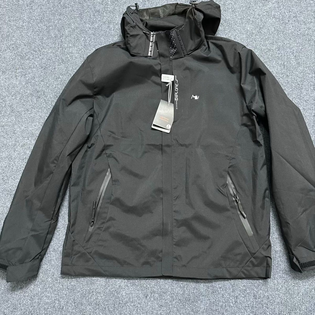 2026 AAA hot sales Arc Mens Arcteryxlynessity Jacket Embroidery Logo Windbreaker Coat Designer Zipper Sweatshirt Atom LT Waterproof Cotton Clothing